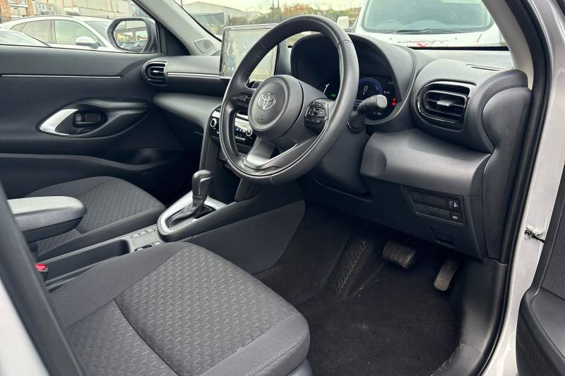 2025 Toyota Yaris Cross