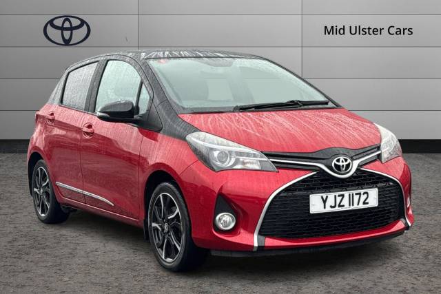 Toyota Yaris 1.33 VVT-i Design 5dr Hatchback Petrol RED/BLACK