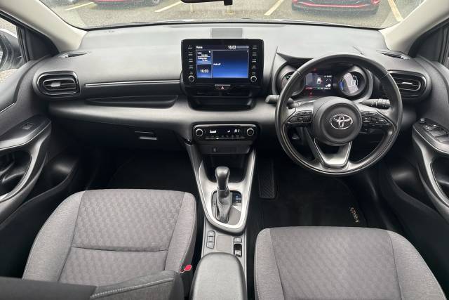 2022 Toyota Yaris 1.5 Hybrid Design 5dr CVT