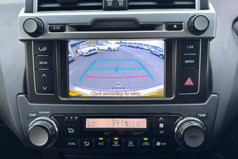 2017 Toyota Land Cruiser