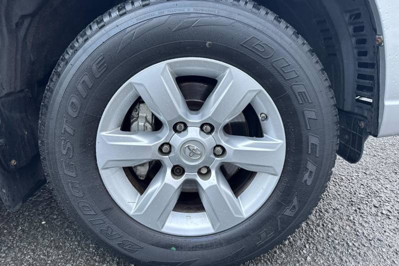 2017 Toyota Land Cruiser