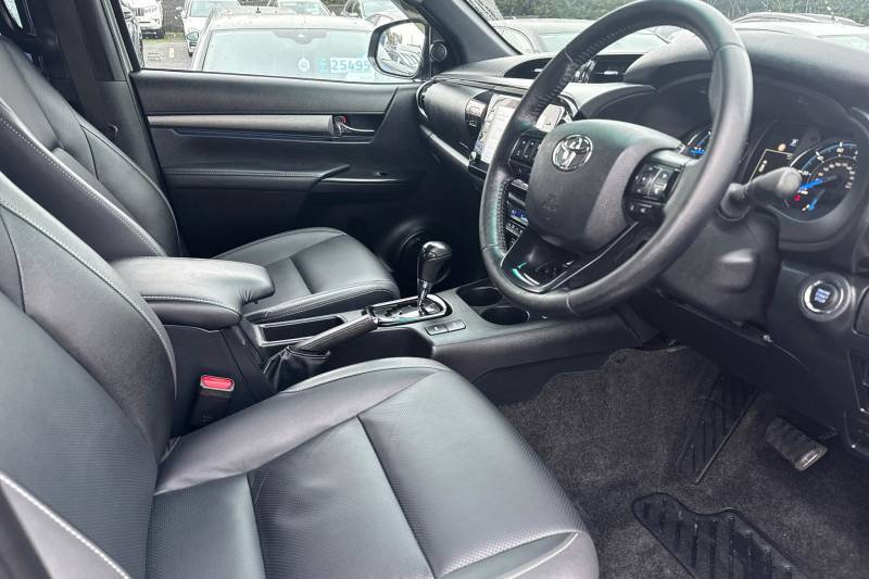 2024 Toyota Hilux