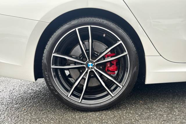 2022 BMW 3 Series 2.0 320i M Sport 4dr Step Auto