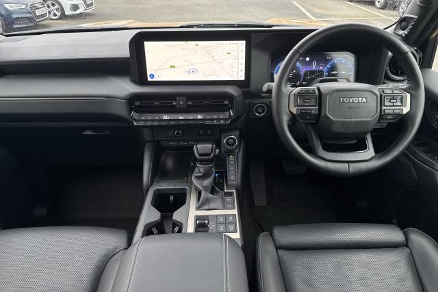 2025 Toyota Land Cruiser 2.8 D-4D 204 Invincible 5dr Auto [7 Seat]