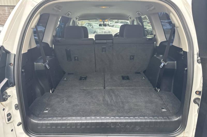 2021 Toyota Land Cruiser