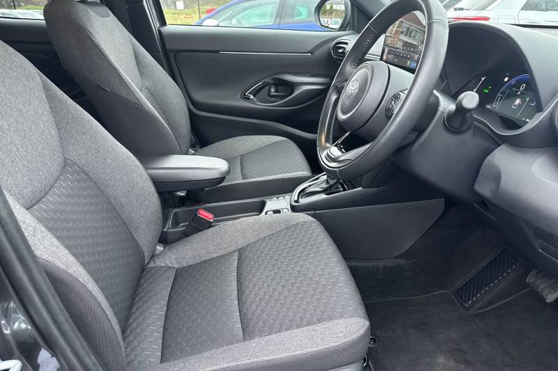 2025 Toyota Yaris Cross