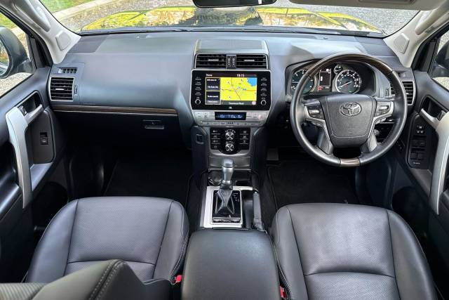2024 Toyota Land Cruiser 2.8 D-4D 204 Invincible 5dr Auto 7 Seats