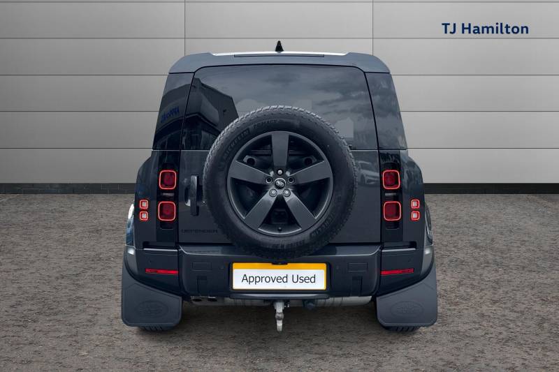 2024 Land Rover Defender 90