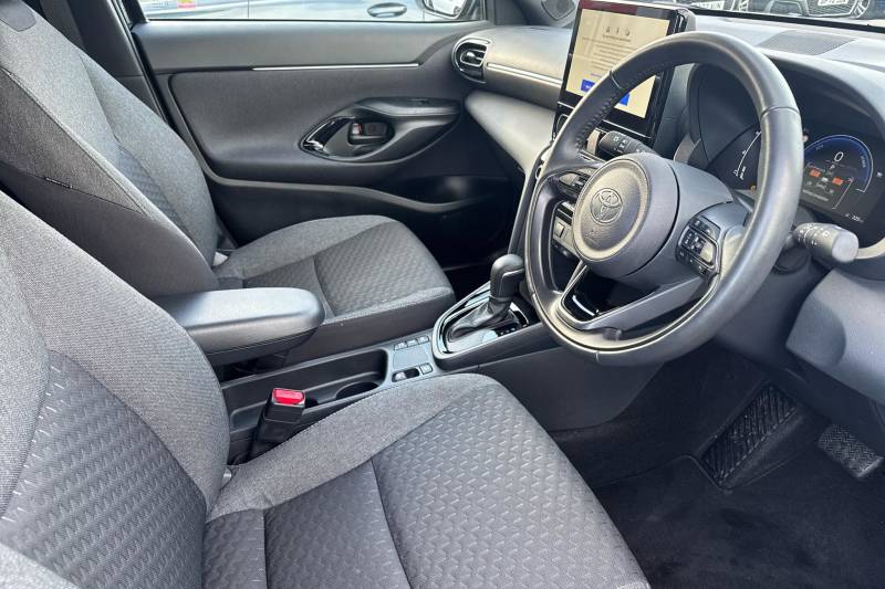 2025 Toyota Yaris Cross