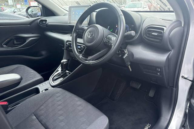 2025 Toyota Yaris 1.5 Hybrid Design 5dr CVT