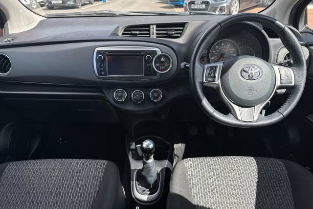 2013 Toyota Yaris 1.33 VVT-i TR 5dr