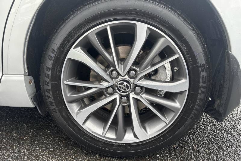 2015 Toyota Avensis