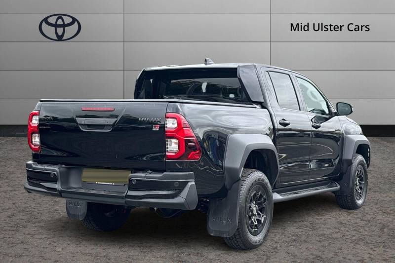 2025 Toyota Hilux
