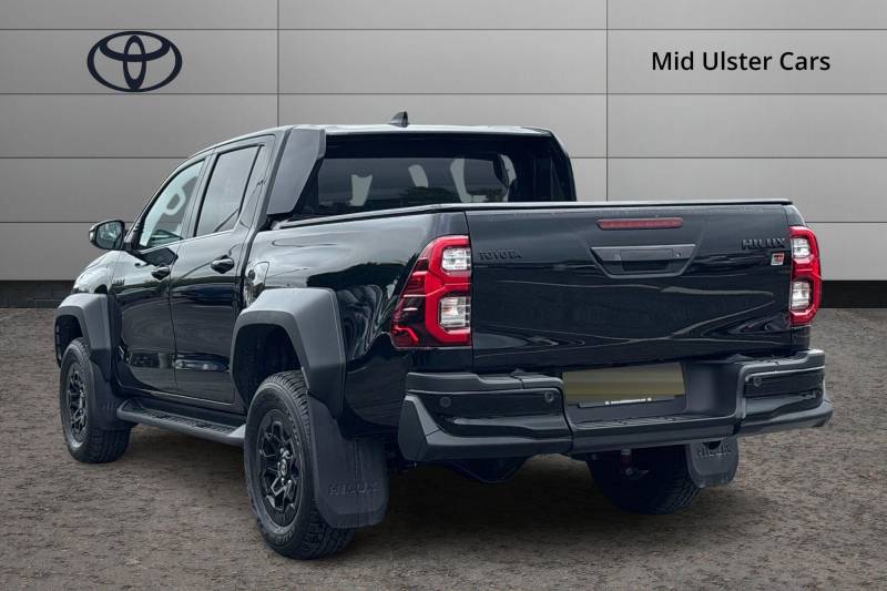 2025 Toyota Hilux