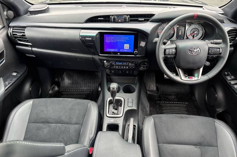 2025 Toyota Hilux