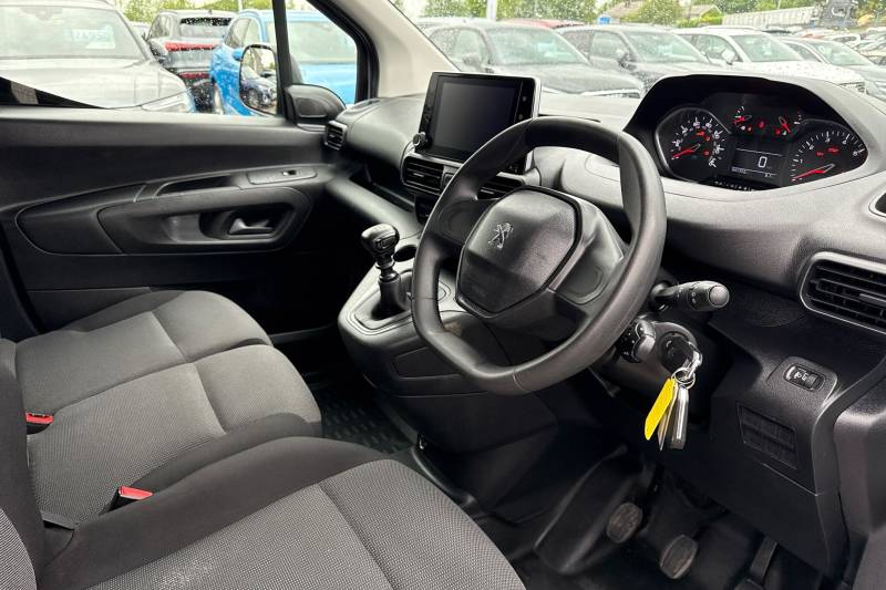 2023 Peugeot Partner