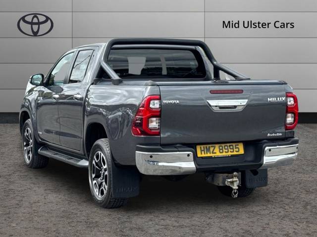 2022 Toyota Hilux Invincible D/Cab Pick Up 2.8 D-4D Auto
