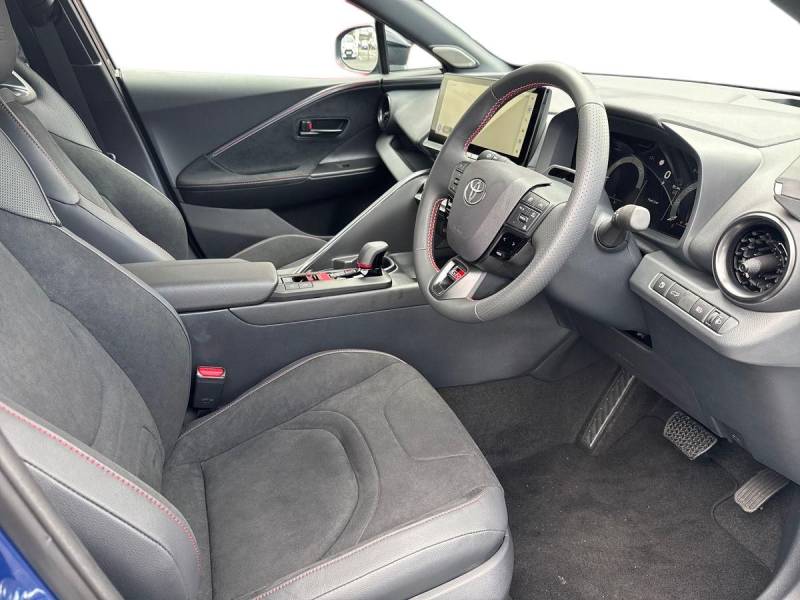 2026 Toyota C HR