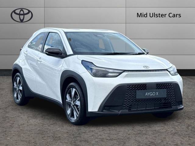 Toyota Aygo X Pure 1.5 Hybrid Auto Crossover Hybrid White