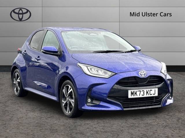 Toyota Yaris 1.5 Hybrid Design 5dr CVT Hatchback Petrol/Electric Hybrid BLUE