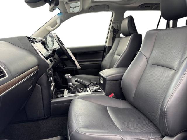 2023 Toyota Land Cruiser 2.8 D-4D 204 Invincible 5dr Auto 7 Seats
