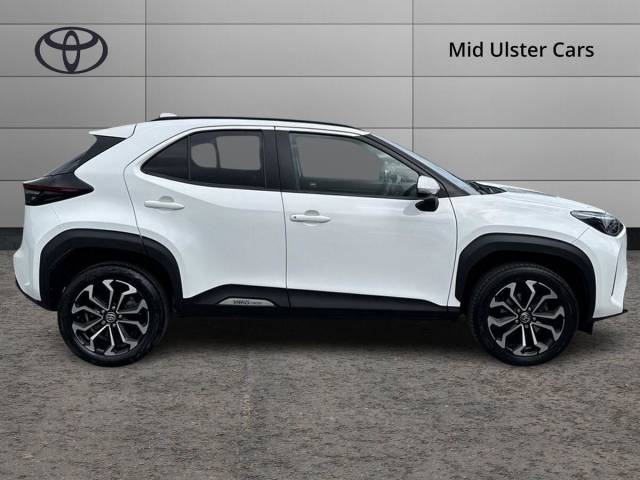 2023 Toyota Yaris Cross 1.5 VVT-h Design SUV 5dr Petrol Hybrid E-CVT Euro 6 (s/s) (116 ps)