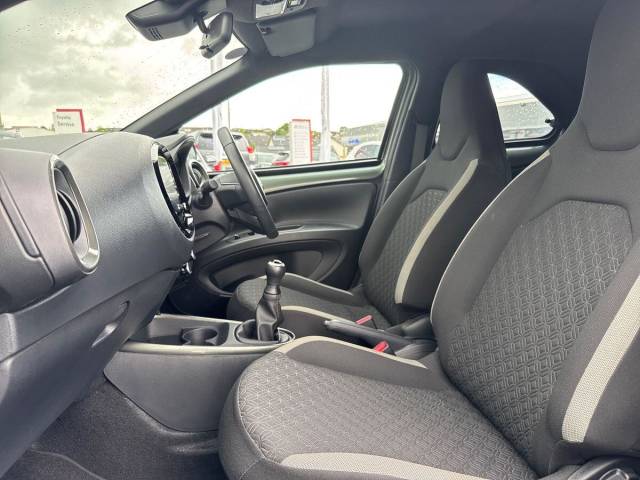 2023 Toyota Aygo X 1.0 VVT-i Edge 5dr