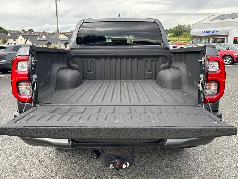 2023 Toyota Hilux