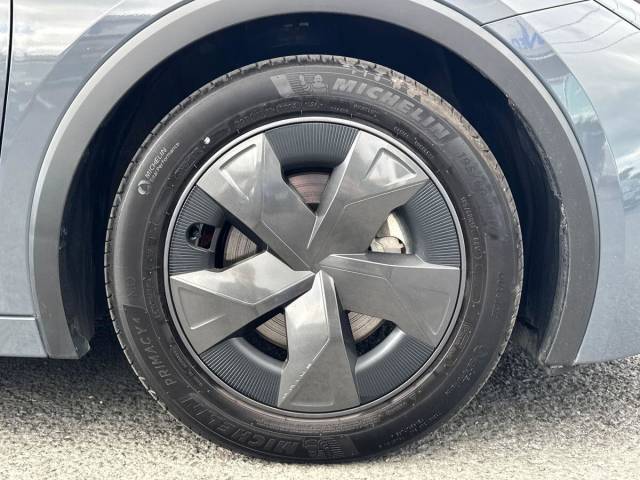 2025 Toyota Prius 2.0 PHEV Design 5dr CVT