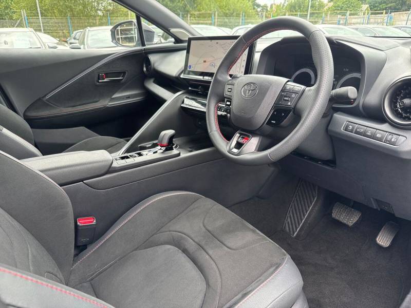 2024 Toyota C HR