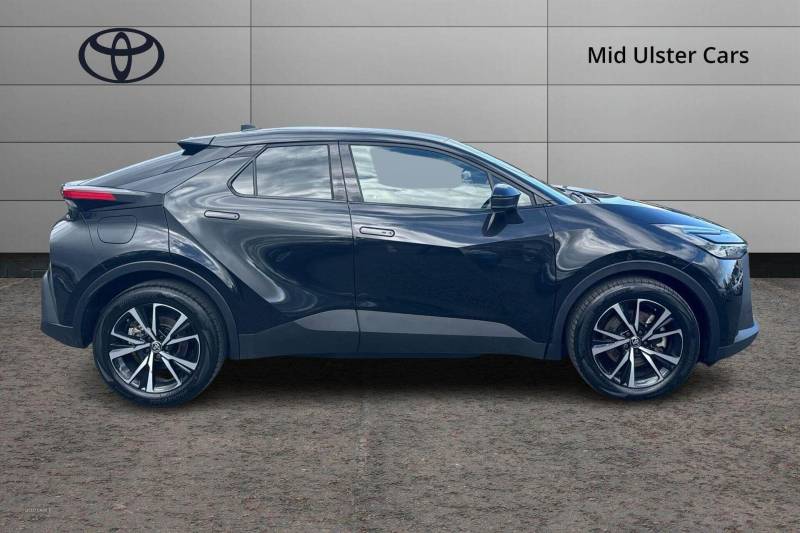 2025 Toyota C HR