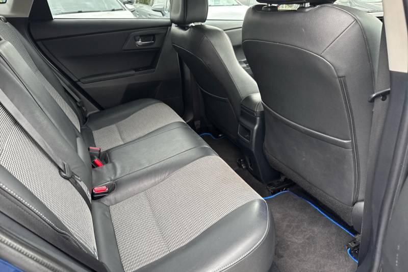 2017 Toyota Auris
