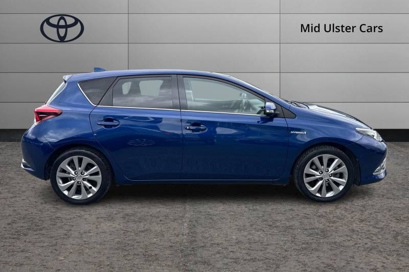 2017 Toyota Auris