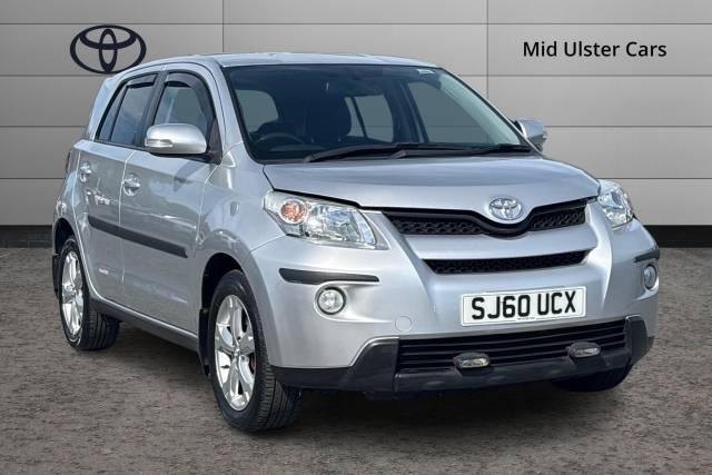 Toyota Urban Cruiser 1.4 D-4D 5dr 4WD Hatchback Diesel SILVER