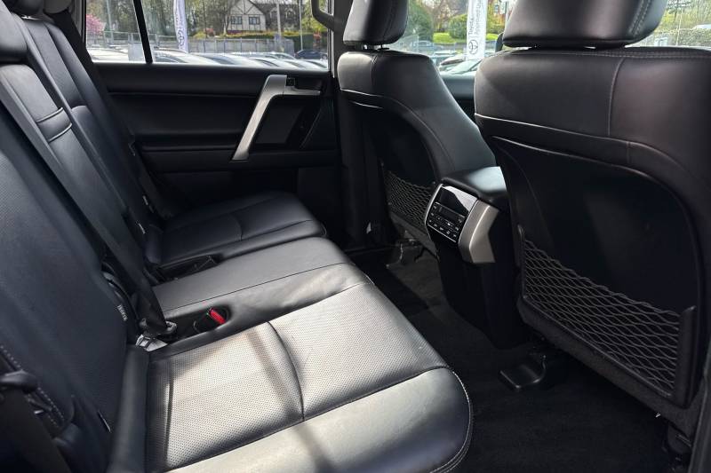 2019 Toyota Land Cruiser