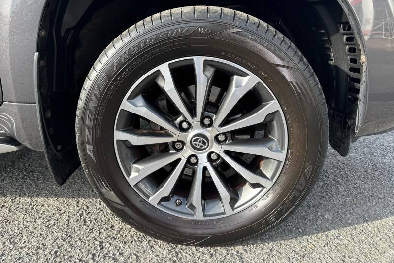 2019 Toyota Land Cruiser