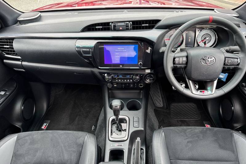 2025 Toyota Hilux