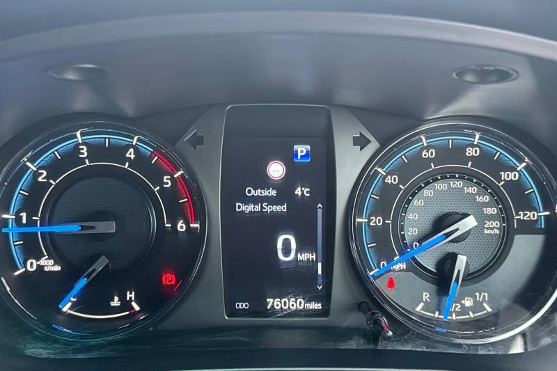 2024 Toyota Hilux