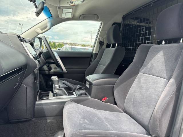 2023 Toyota Land Cruiser 2.8D 204 Active Commercial Auto