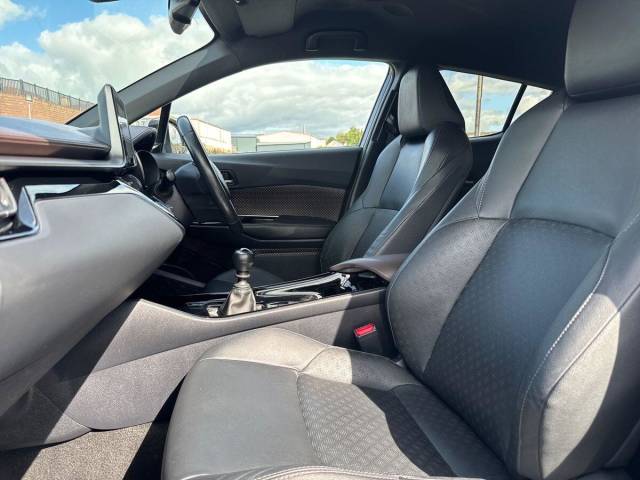 2019 Toyota C-HR 1.2T Excel 5dr [Leather]