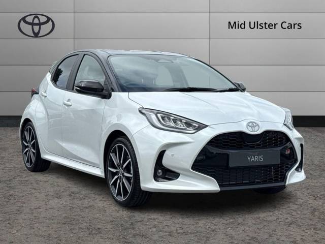 Toyota Yaris GR Sport 1.5 Hybrid Auto Hatchback Petrol / Electric Hybrid Pearl White