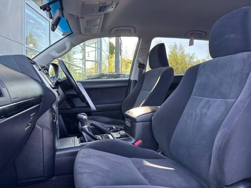 2019 Toyota Land Cruiser