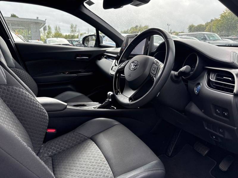 2023 Toyota C HR