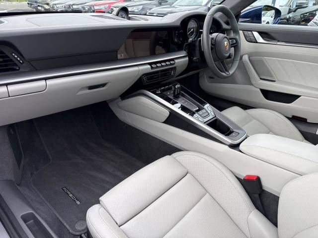 2023 Porsche 911 3.7 2dr PDK