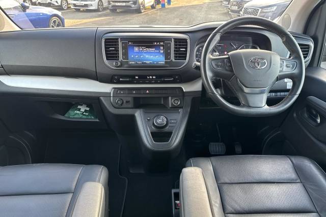 2023 Toyota Proace Verso 2.0D 180 Family Medium 5dr Auto [8 speed]