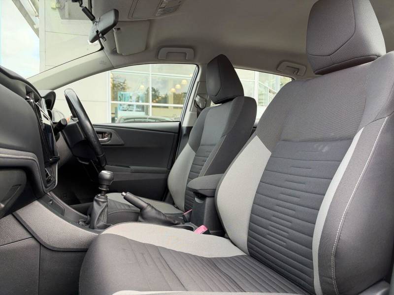 2016 Toyota Auris