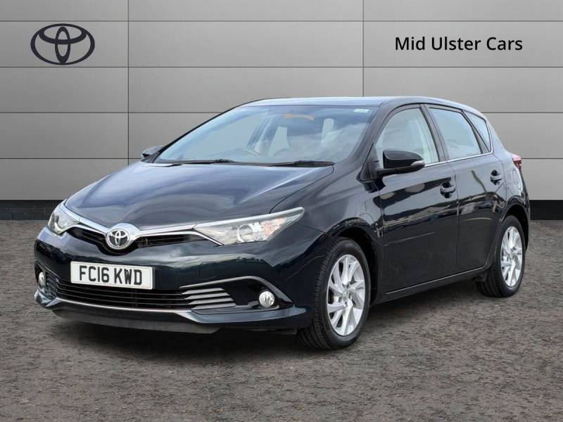 2016 Toyota Auris