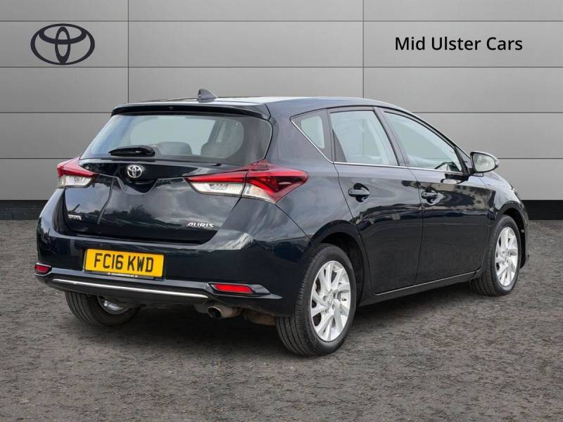 2016 Toyota Auris
