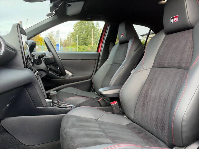 2025 Toyota Yaris Cross 1.5 Hybrid 130 GR Sport 5dr CVT