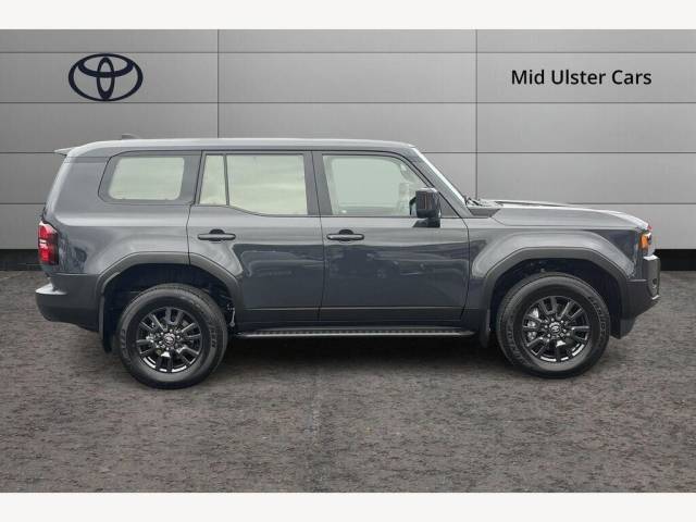 2026 Toyota Land Cruiser 2.8D 48V 205 Commercial Auto
